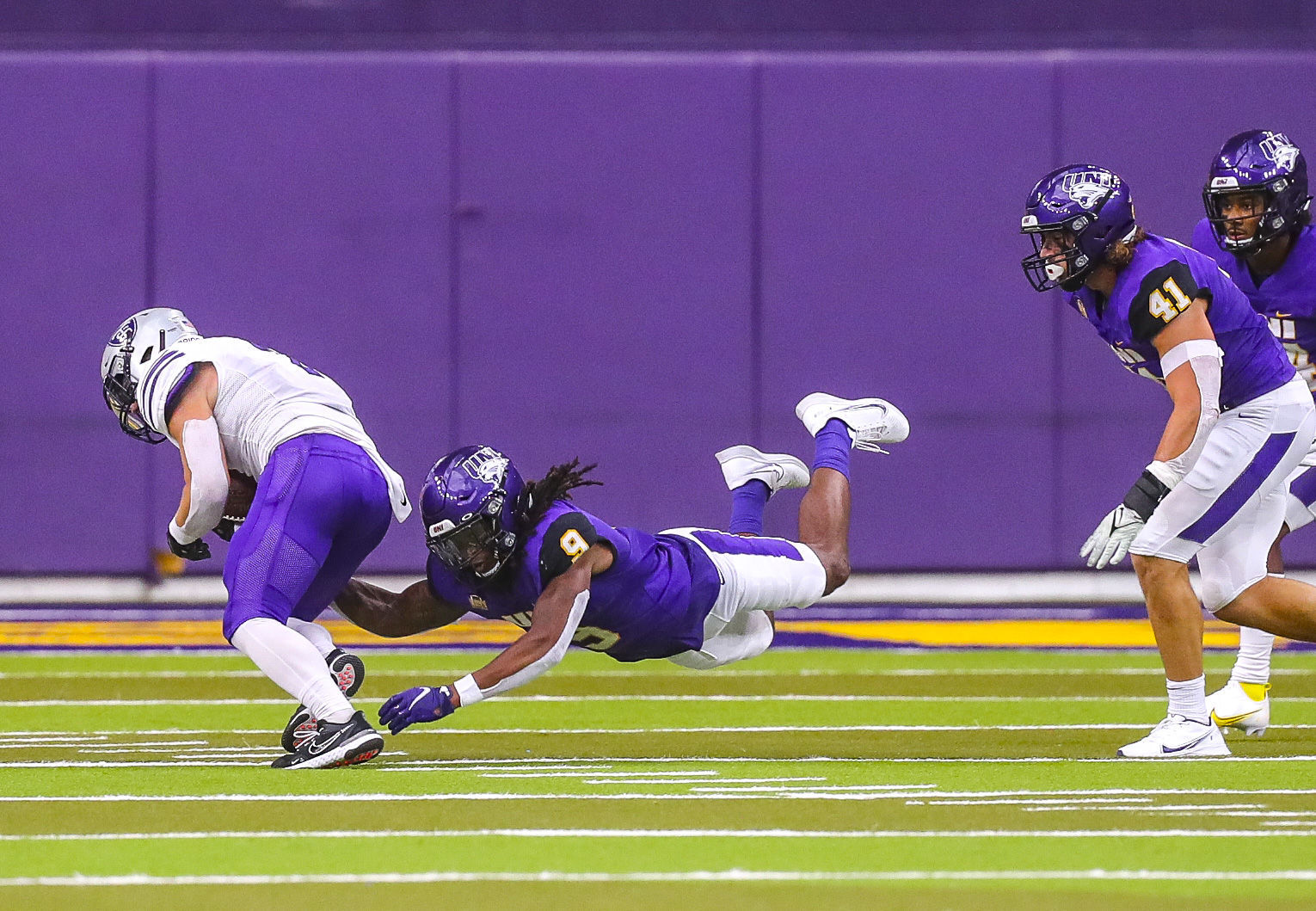 FBall UNI vs. St. Thomas 10